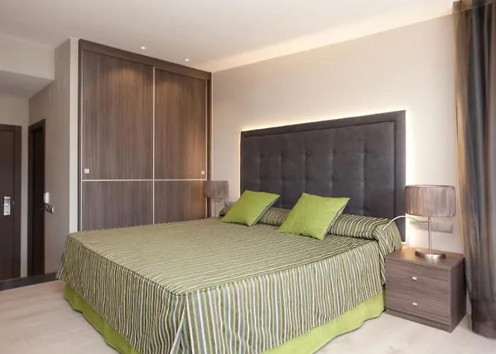 ダリア ランブラス 3*